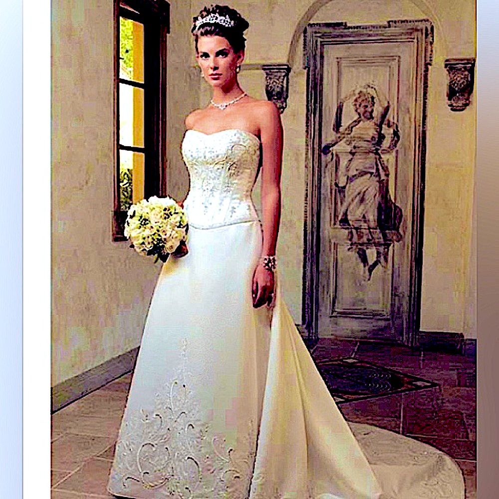 Oleg Cassini wedding gown